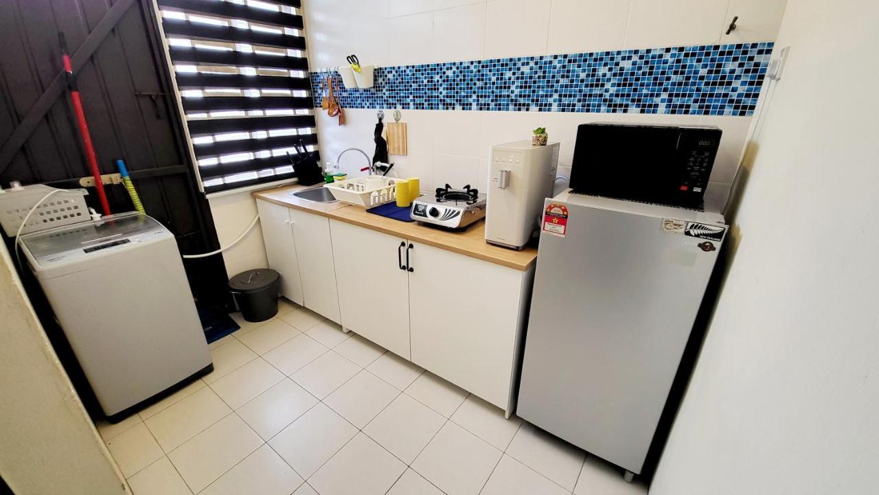 Eisya Guest House Perlis With Pool Musllm Only Arau Exteriör bild